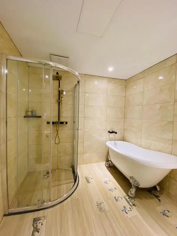 高級雙人房－附浴缸